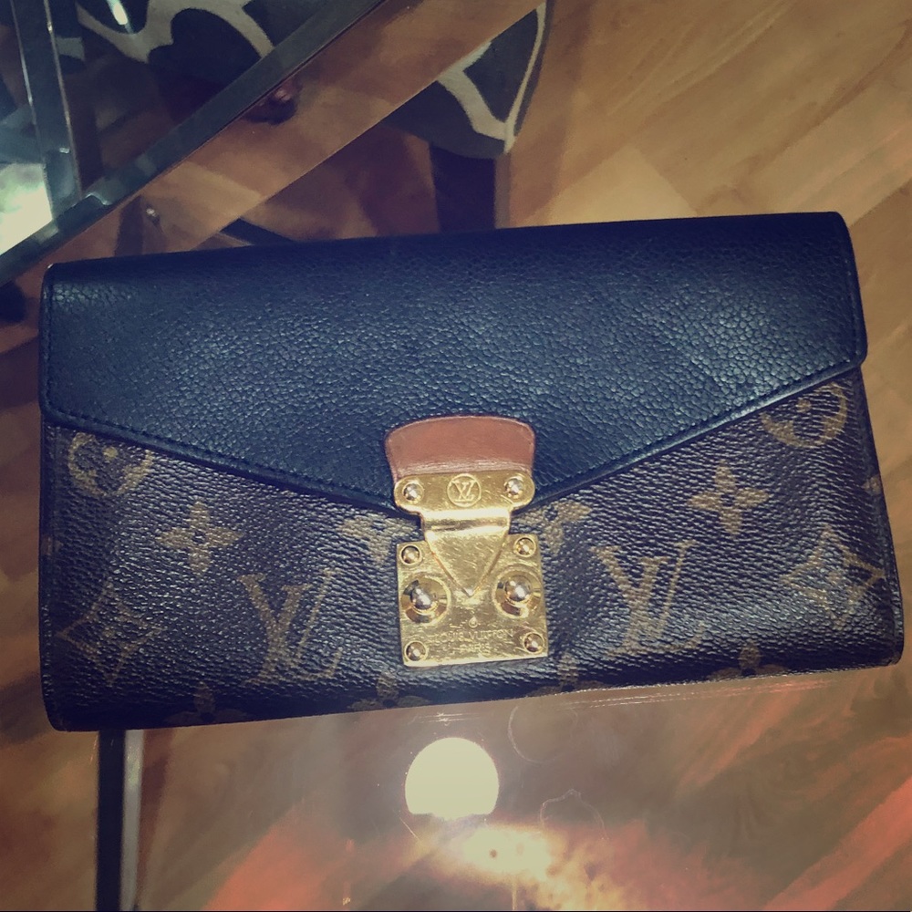 AUTHENTIC LOUIS VUITTON PALLAS WALLET